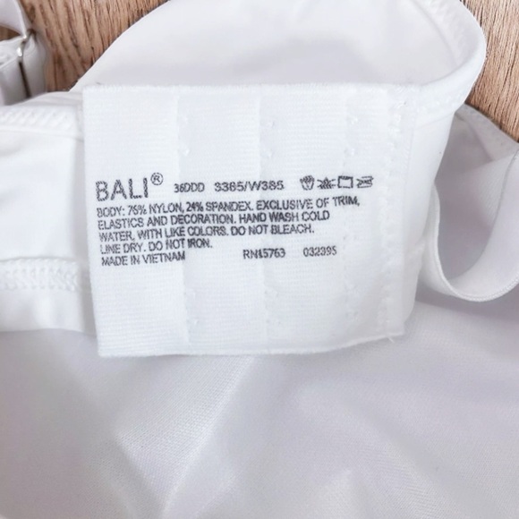 Bali Women’s Passion For Comfort Minimizer Underwire Bra, White 36DDD - Picture 14 of 16